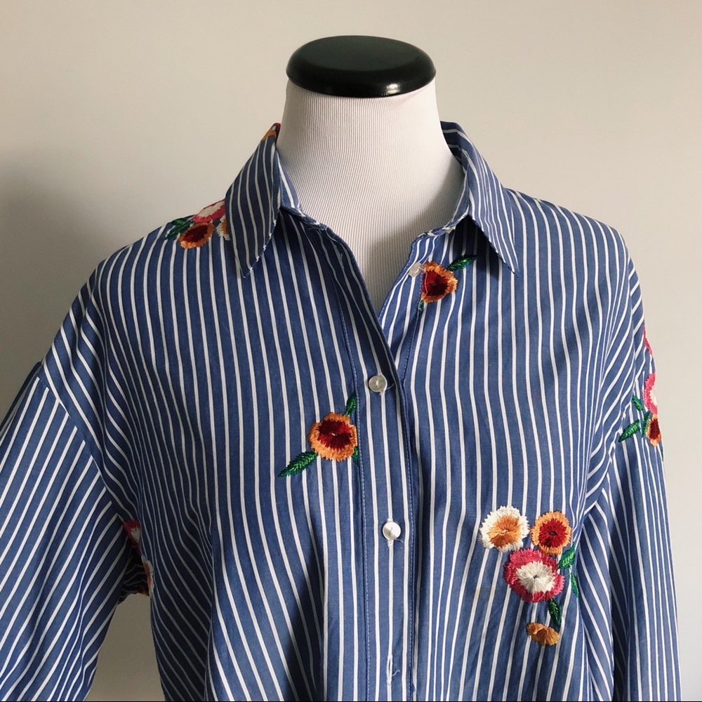 Women’s Collar Button Down - image 3